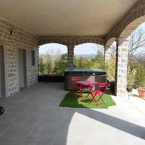 Couette-café Des Roches Jacuzzi Privatif
